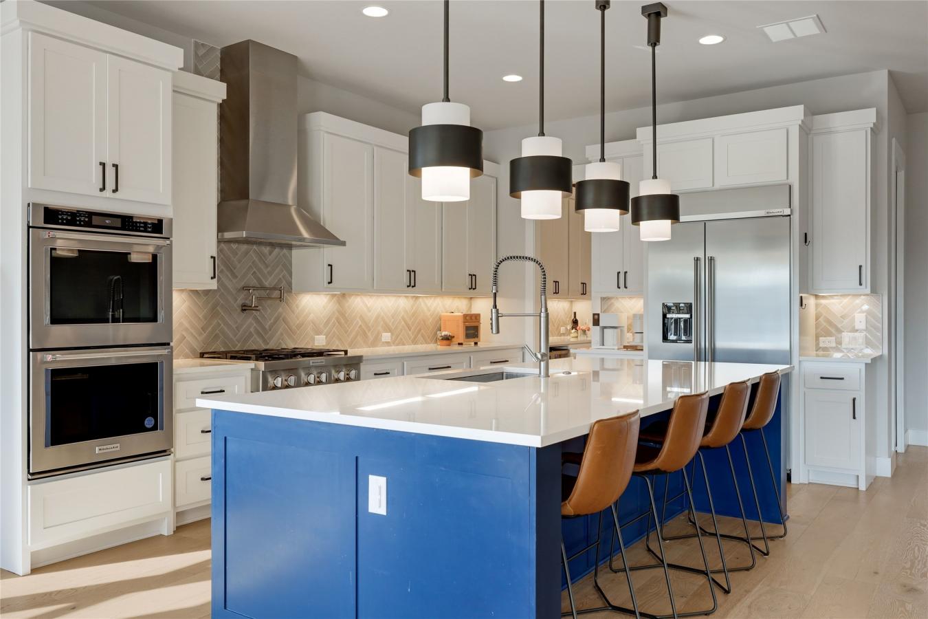Austin, Travis, 78734, United States, 5 Bedrooms Bedrooms, ,4 BathroomsBathrooms,Residential,For Sale,2049756