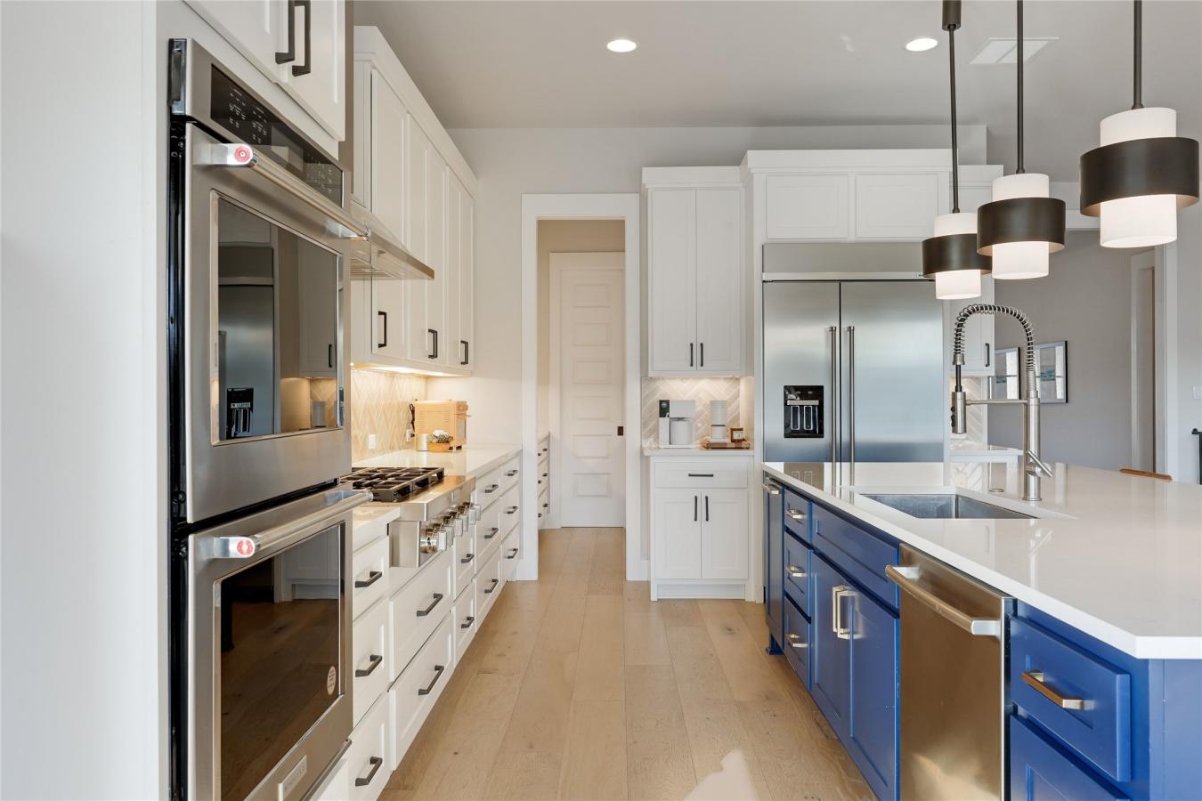 Austin, Travis, 78734, United States, 5 Bedrooms Bedrooms, ,4 BathroomsBathrooms,Residential,For Sale,2049756
