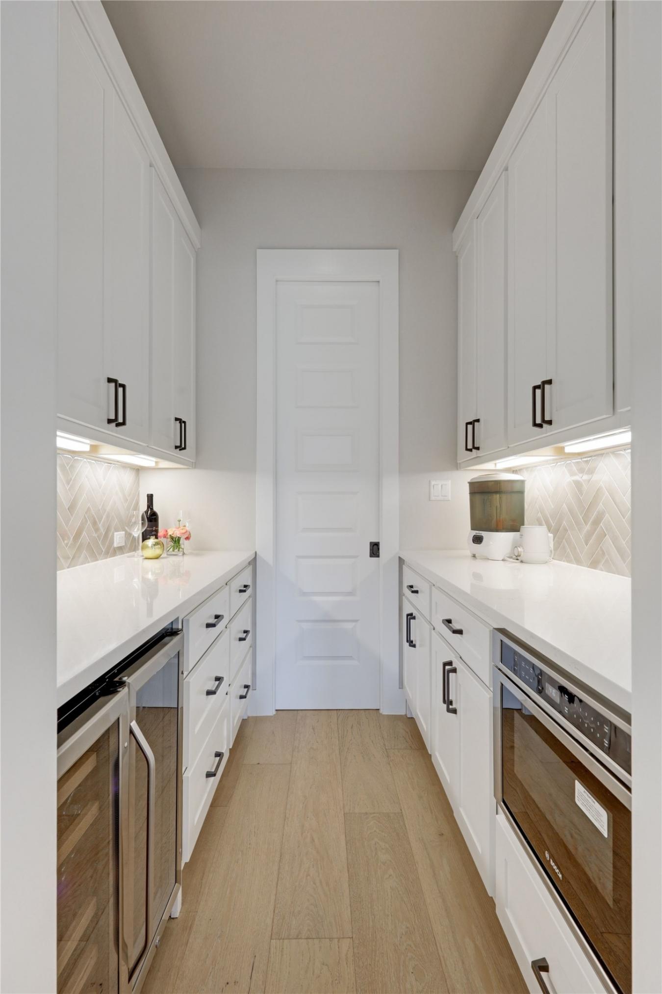 Austin, Travis, 78734, United States, 5 Bedrooms Bedrooms, ,4 BathroomsBathrooms,Residential,For Sale,2049756