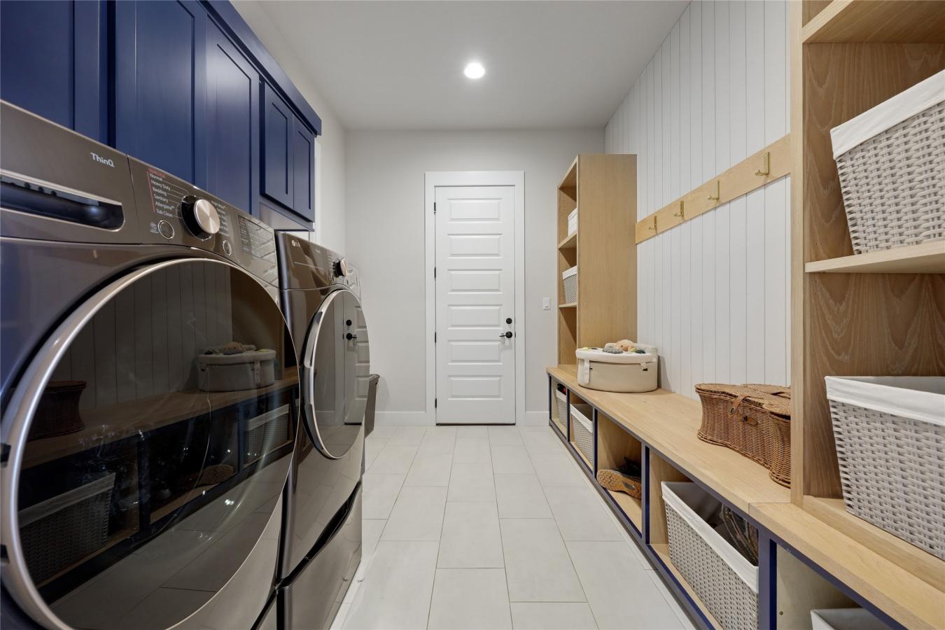 Austin, Travis, 78734, United States, 5 Bedrooms Bedrooms, ,4 BathroomsBathrooms,Residential,For Sale,2049756
