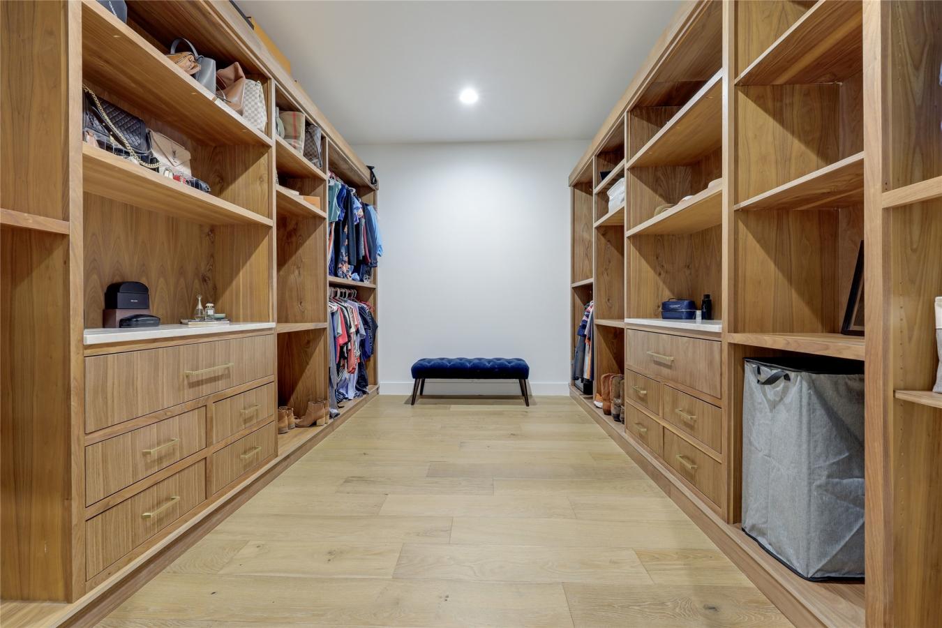 Austin, Travis, 78734, United States, 5 Bedrooms Bedrooms, ,4 BathroomsBathrooms,Residential,For Sale,2049756