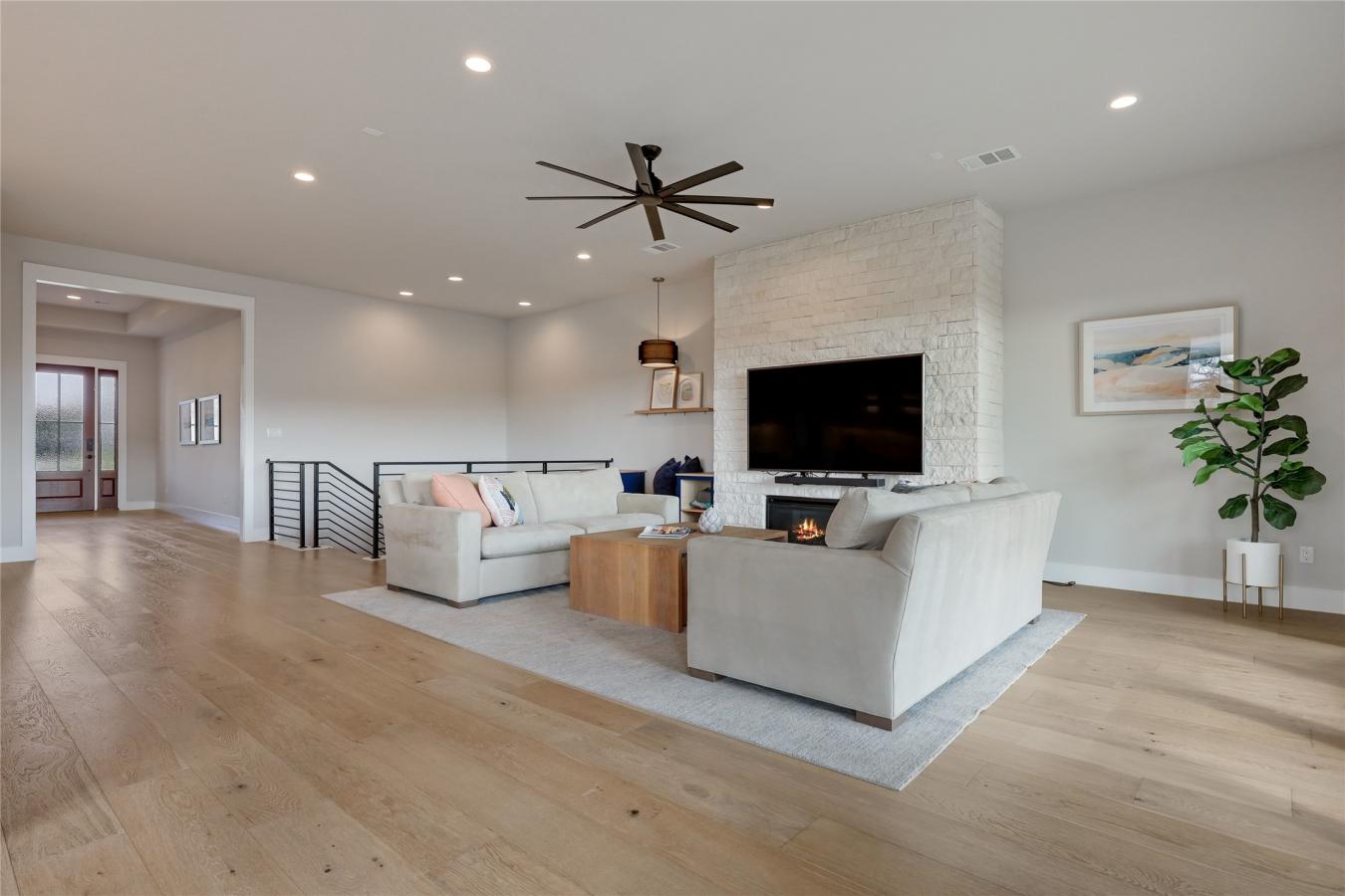 Austin, Travis, 78734, United States, 5 Bedrooms Bedrooms, ,4 BathroomsBathrooms,Residential,For Sale,2049756