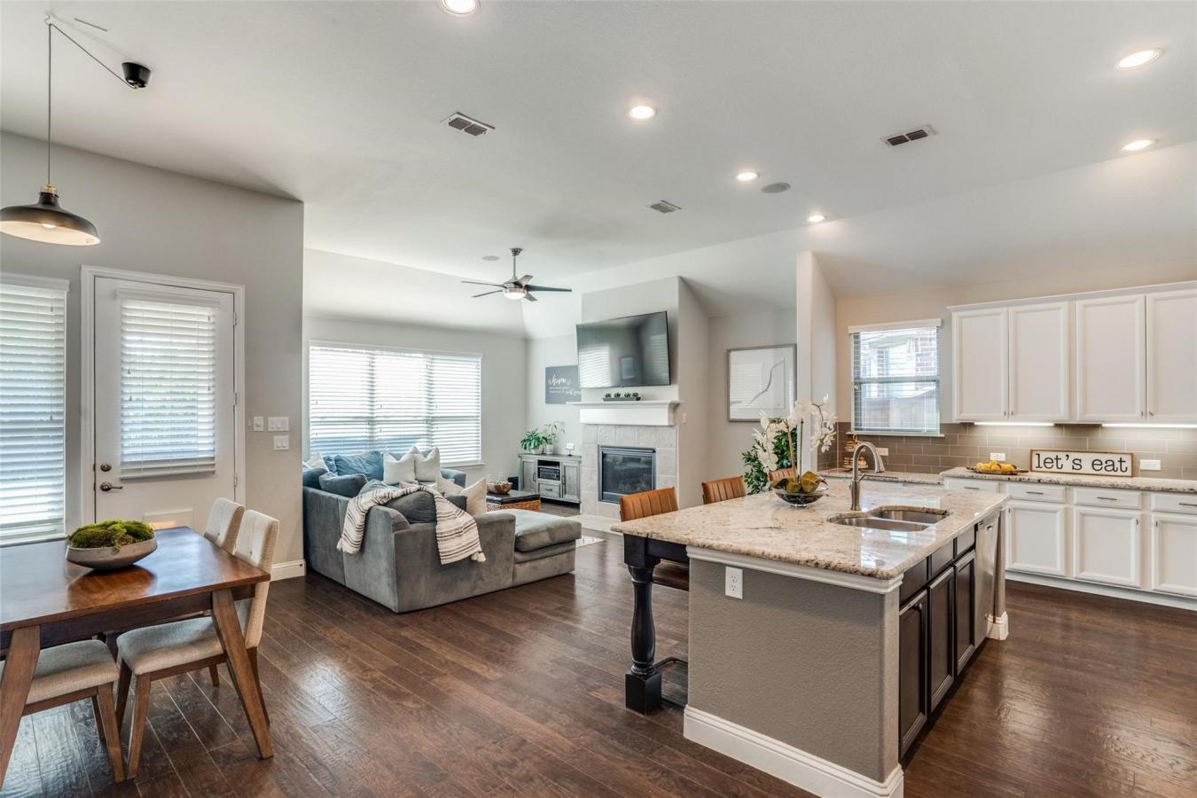 The Colony, Denton, 75056, United States, 4 Bedrooms Bedrooms, ,3 BathroomsBathrooms,Residential,For Sale,2049755