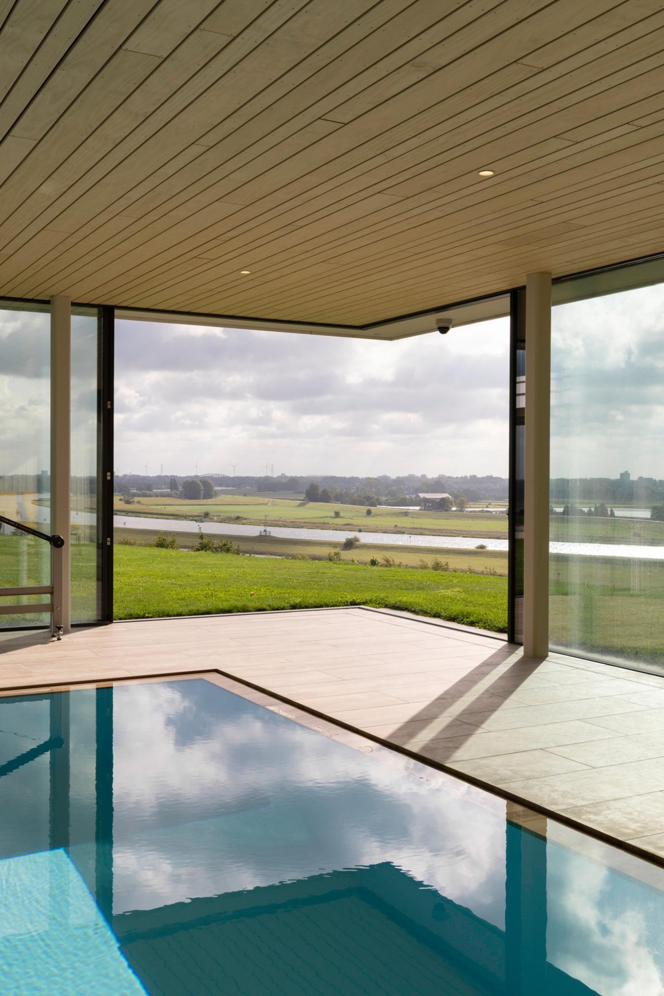 Heveadorp, 6869 TJ, Netherlands, 4 Bedrooms Bedrooms, ,4 BathroomsBathrooms,Residential,For Sale,2049751