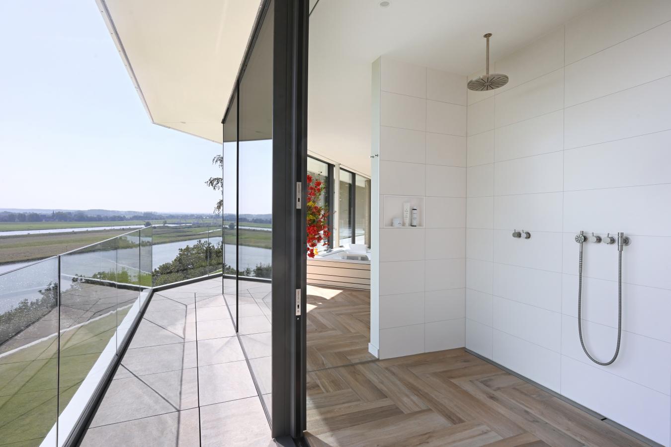 Heveadorp, 6869 TJ, Netherlands, 4 Bedrooms Bedrooms, ,4 BathroomsBathrooms,Residential,For Sale,2049751