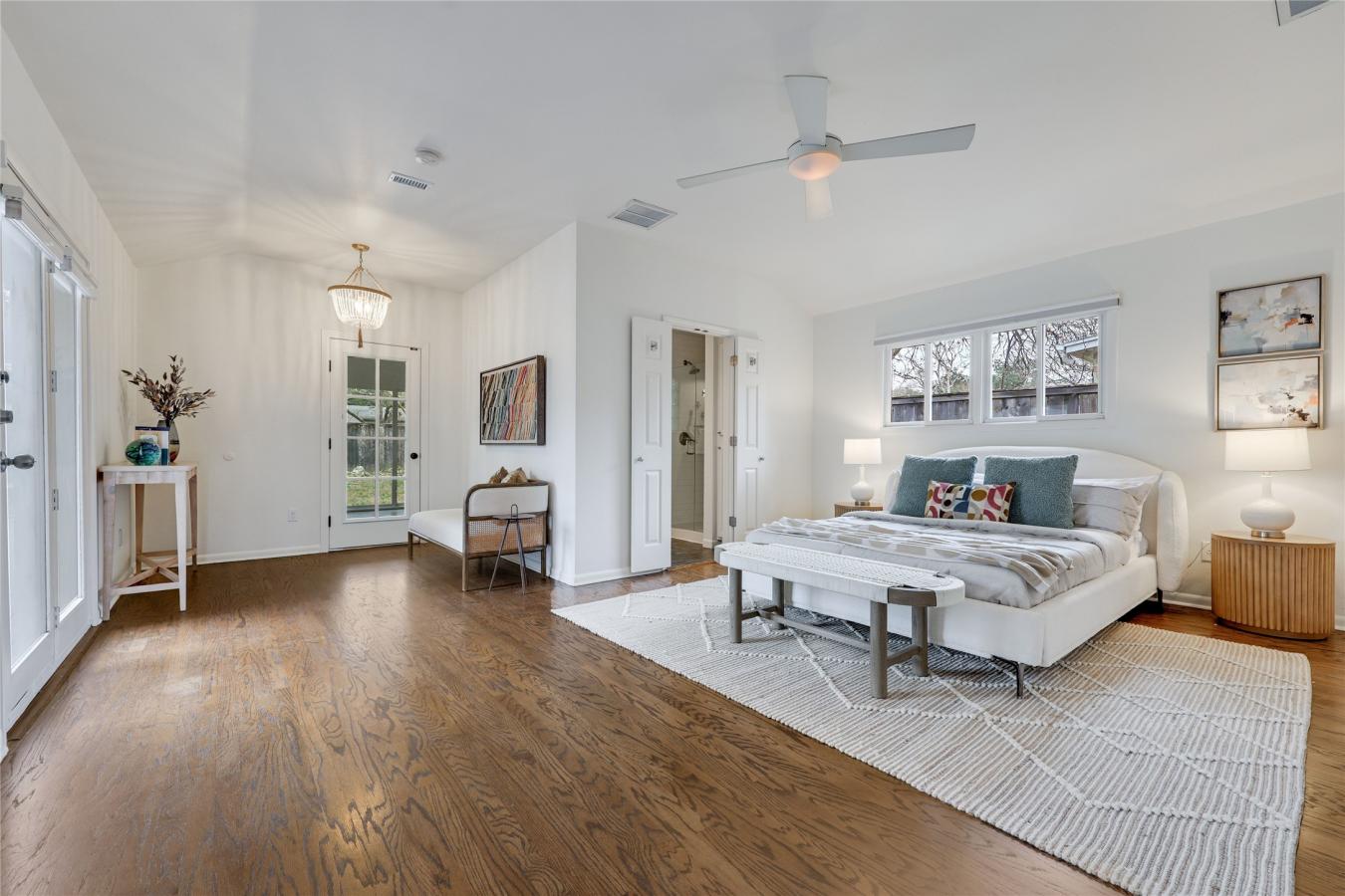 Austin, Travis, 78731, United States, 4 Bedrooms Bedrooms, ,3 BathroomsBathrooms,Residential,For Sale,2049749