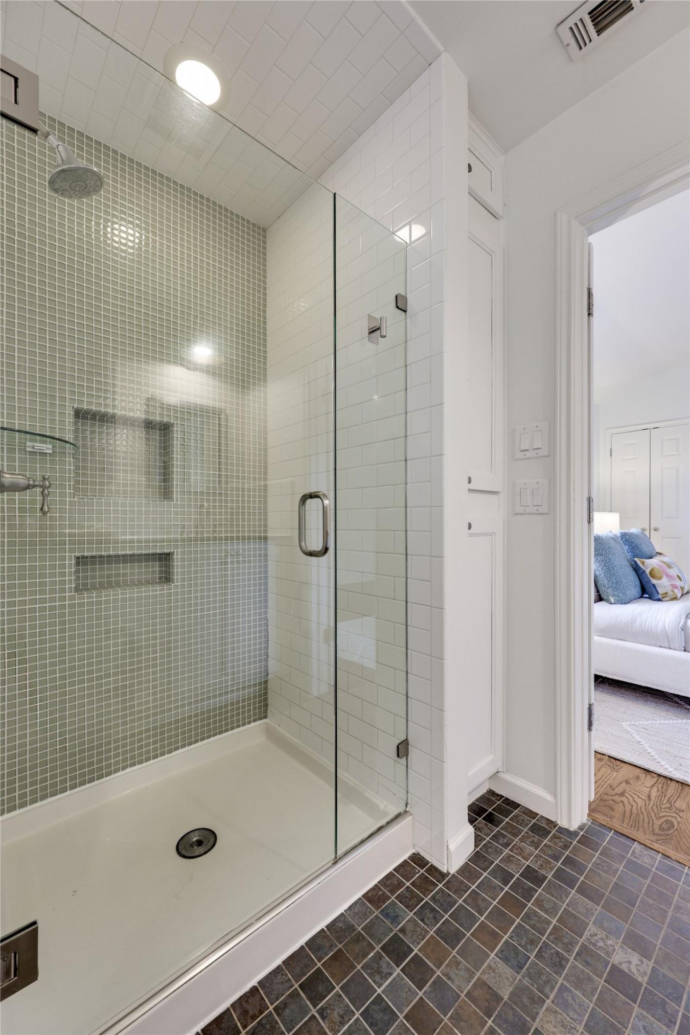 Austin, Travis, 78731, United States, 4 Bedrooms Bedrooms, ,3 BathroomsBathrooms,Residential,For Sale,2049749