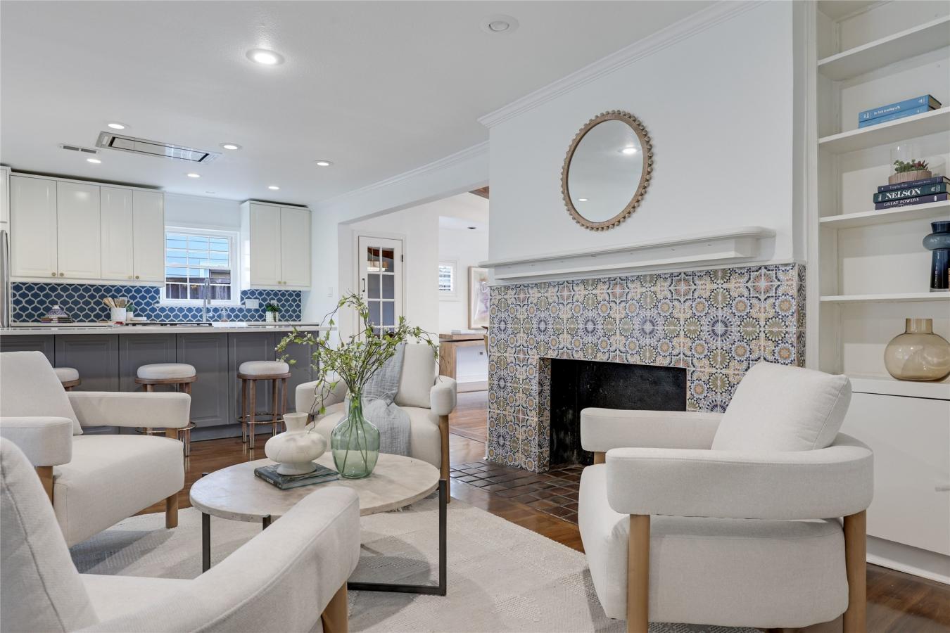 Austin, Travis, 78731, United States, 4 Bedrooms Bedrooms, ,3 BathroomsBathrooms,Residential,For Sale,2049749