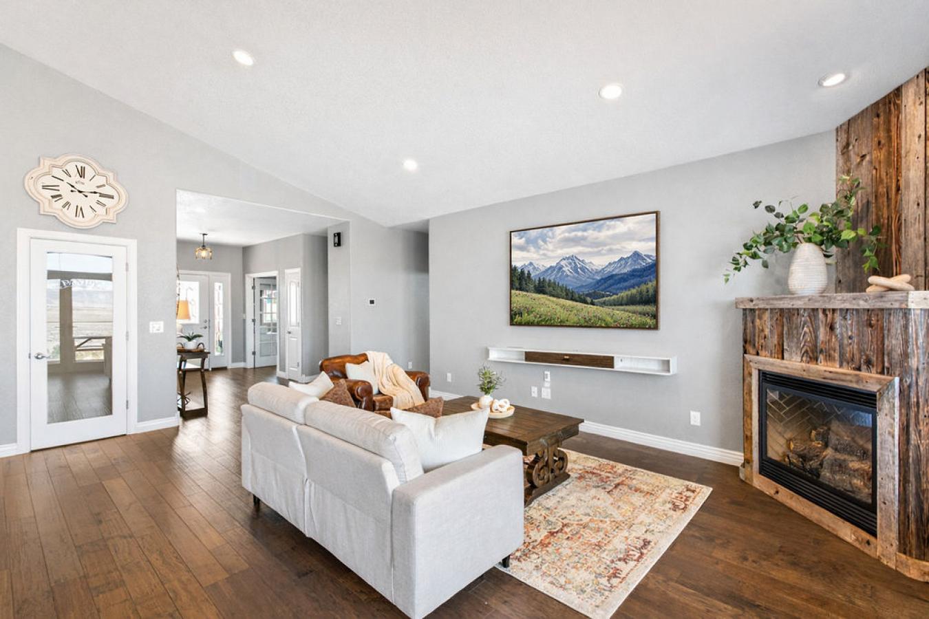 Wellington, Larimer, 80549, United States, 4 Bedrooms Bedrooms, ,3 BathroomsBathrooms,Residential,For Sale,2049747