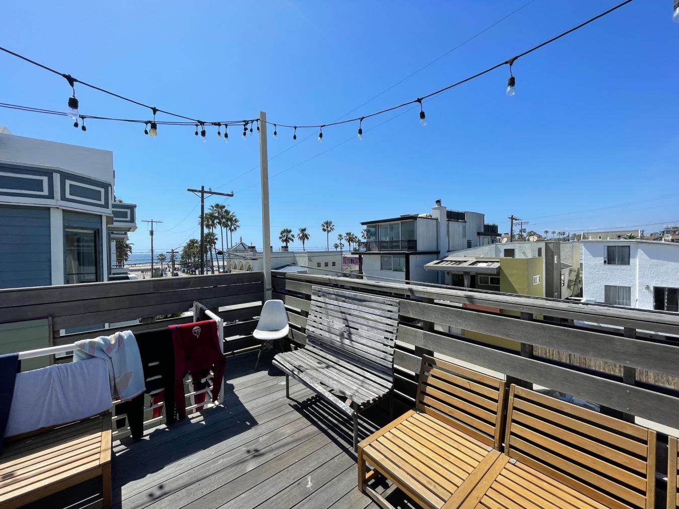 Venice, Los Angeles, 90291, United States, 7 Bedrooms Bedrooms, ,5 BathroomsBathrooms,Residential,For Sale,2049745