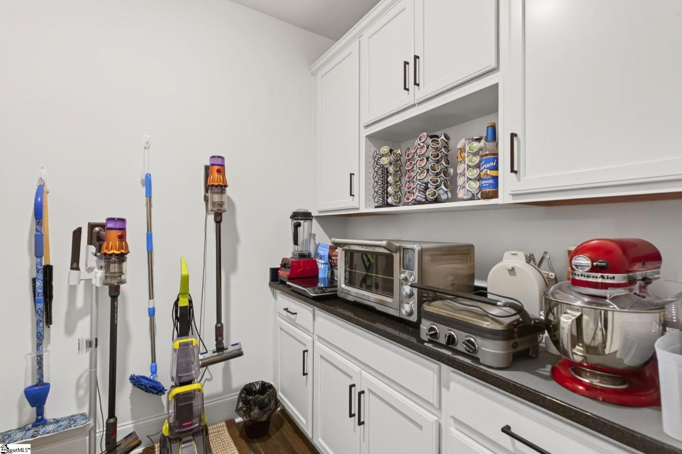 Greer, Greenville, 29650, United States, 3 Bedrooms Bedrooms, ,3 BathroomsBathrooms,Residential,For Sale,2049744