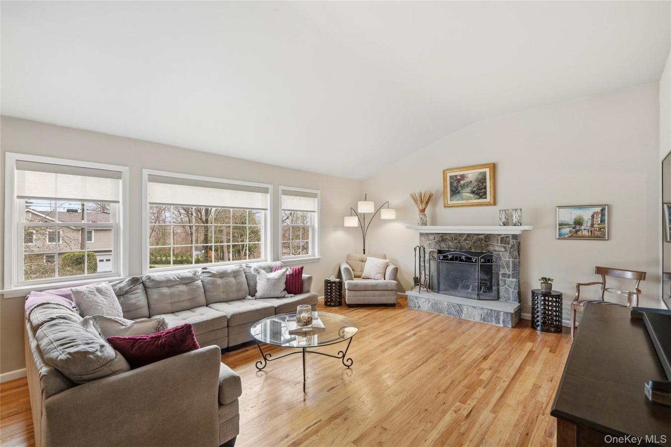 Mount Pleasant, Westchester County, 10570, United States, 3 Bedrooms Bedrooms, ,2 BathroomsBathrooms,Residential,For Sale,2049740