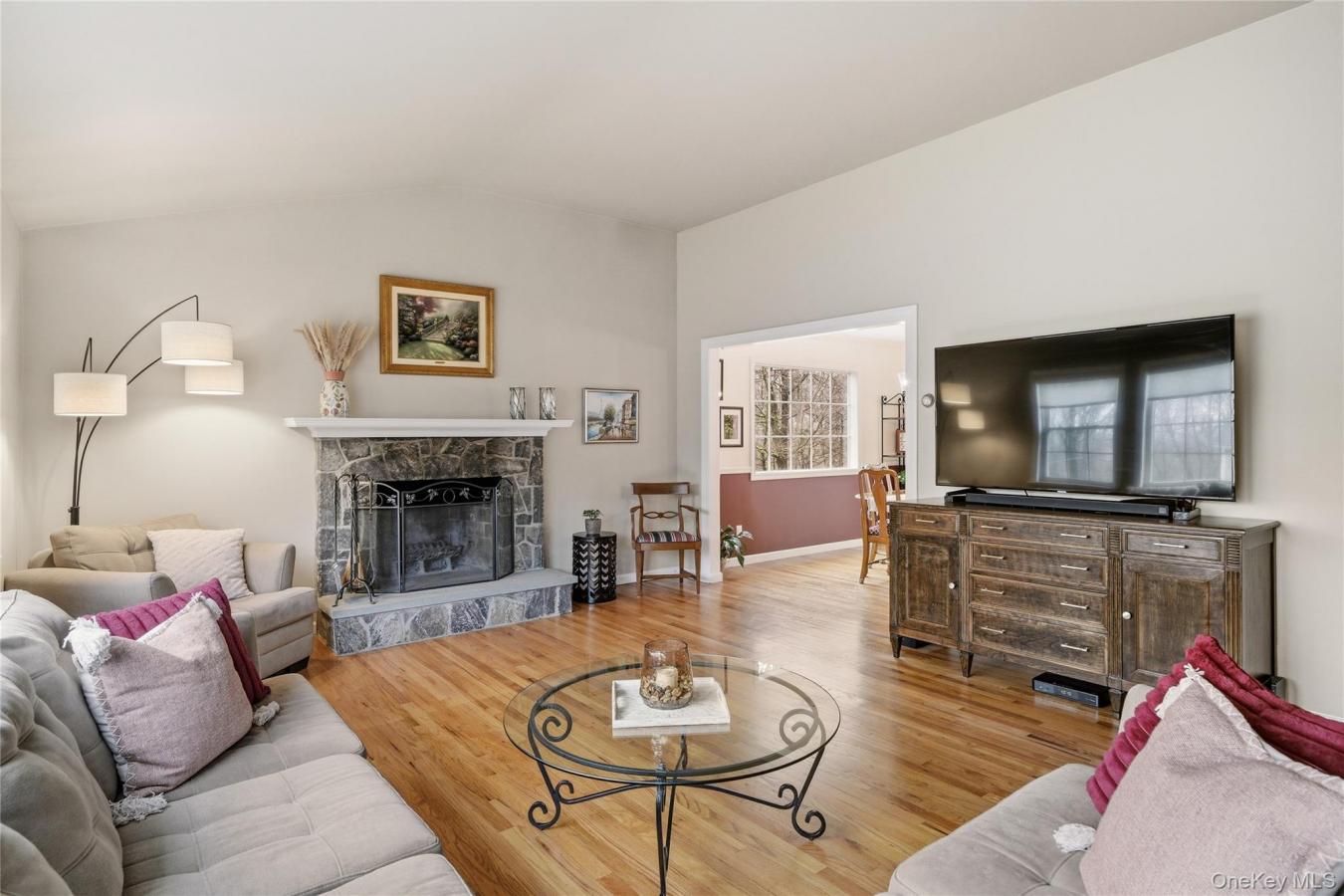 Mount Pleasant, Westchester County, 10570, United States, 3 Bedrooms Bedrooms, ,2 BathroomsBathrooms,Residential,For Sale,2049740