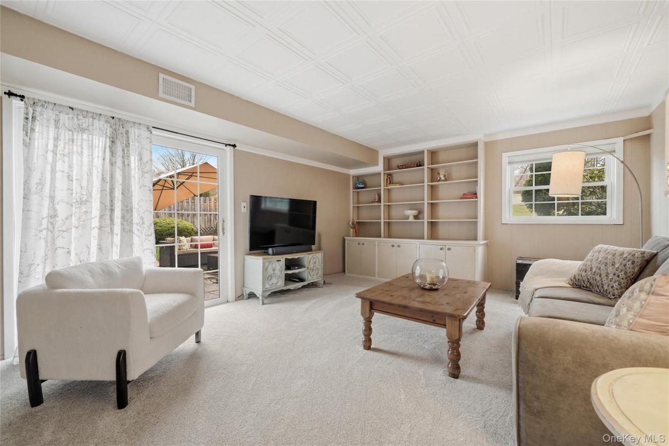 Mount Pleasant, Westchester County, 10570, United States, 3 Bedrooms Bedrooms, ,2 BathroomsBathrooms,Residential,For Sale,2049740