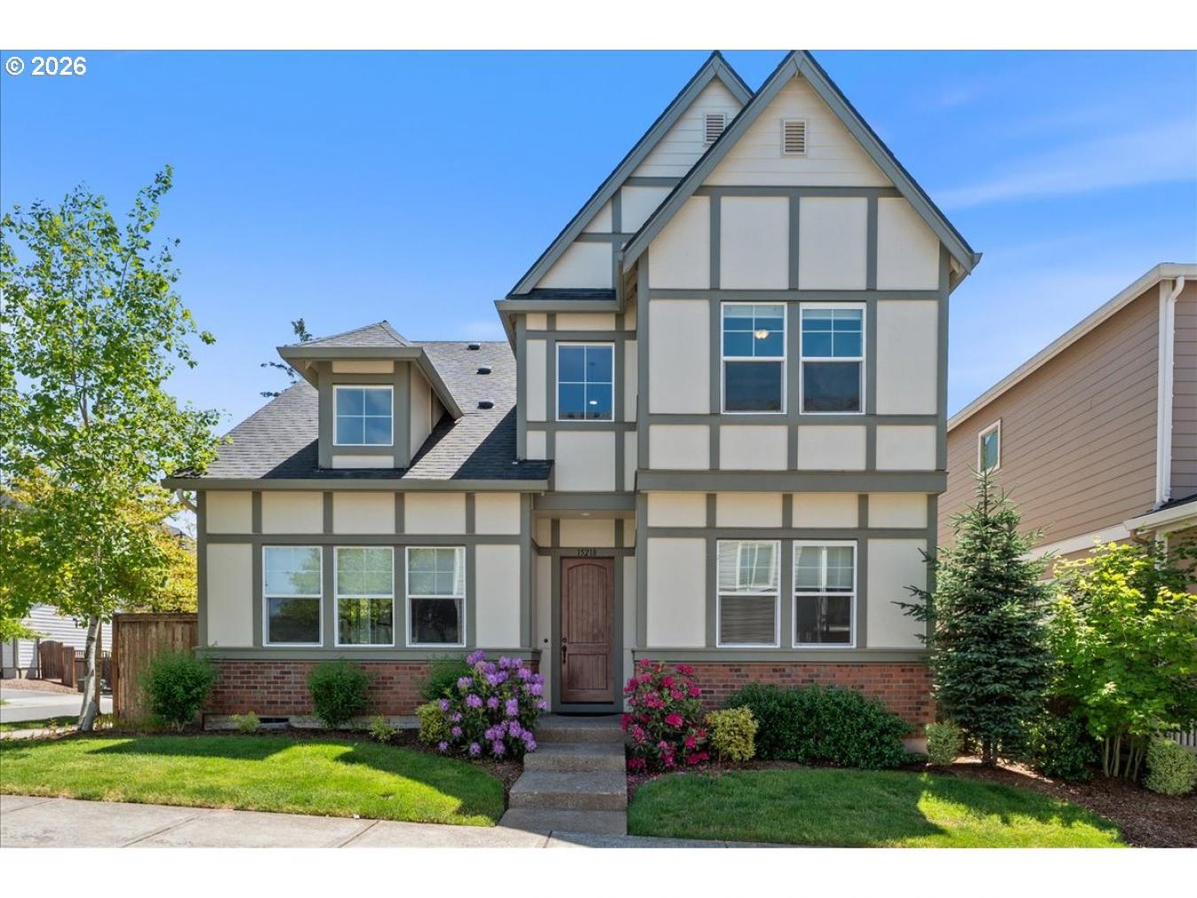 Portland, Washington, 97229, United States, 3 Bedrooms Bedrooms, ,2 BathroomsBathrooms,Residential,For Sale,2049738