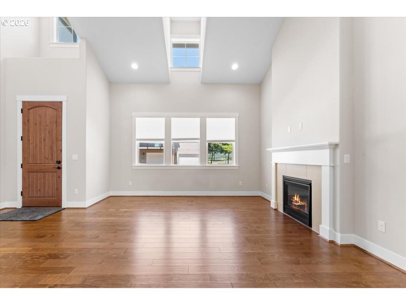 Portland, Washington, 97229, United States, 3 Bedrooms Bedrooms, ,2 BathroomsBathrooms,Residential,For Sale,2049738