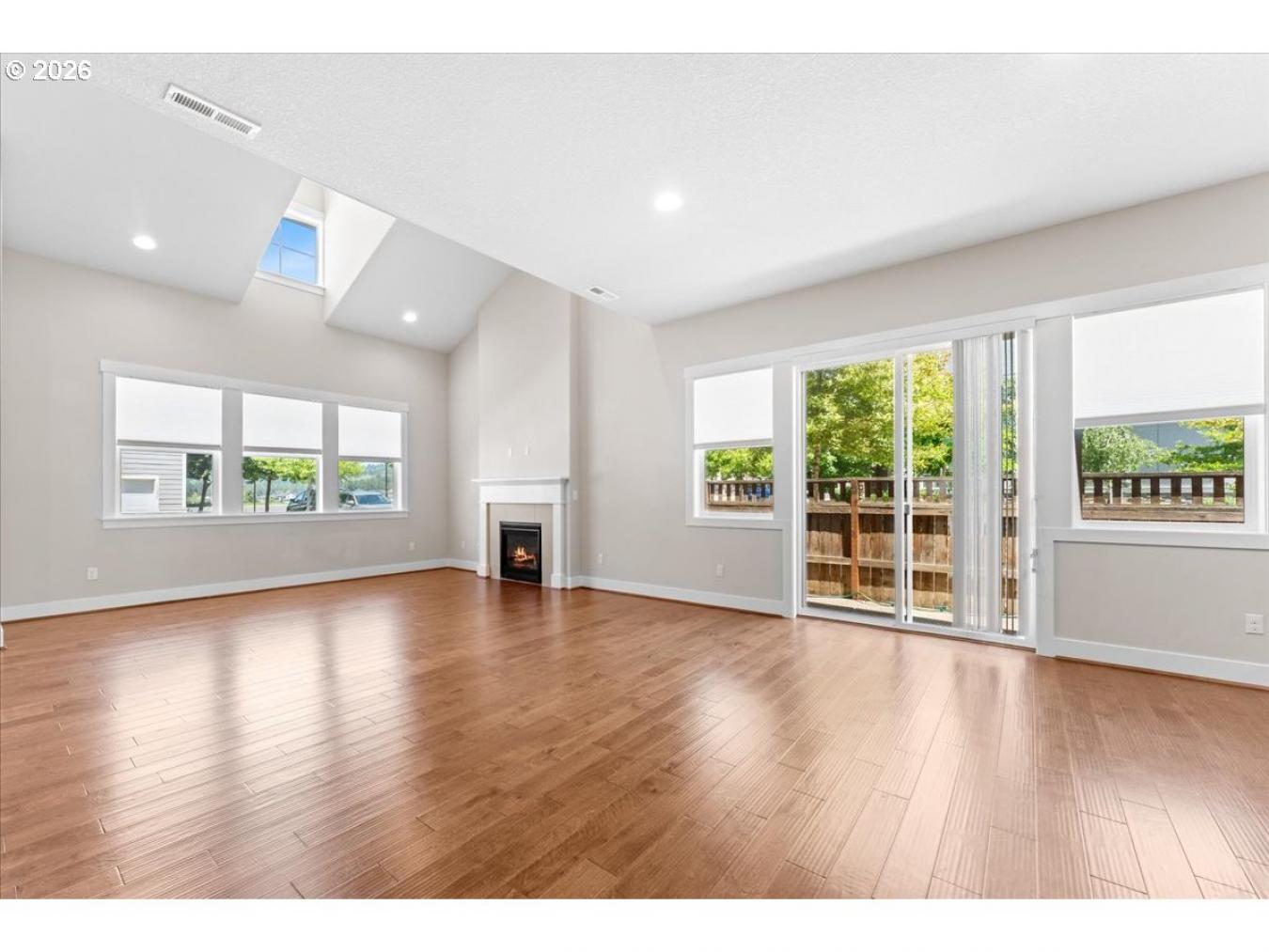 Portland, Washington, 97229, United States, 3 Bedrooms Bedrooms, ,2 BathroomsBathrooms,Residential,For Sale,2049738