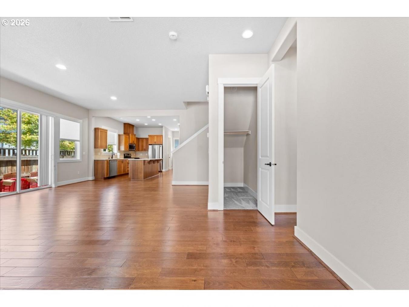 Portland, Washington, 97229, United States, 3 Bedrooms Bedrooms, ,2 BathroomsBathrooms,Residential,For Sale,2049738
