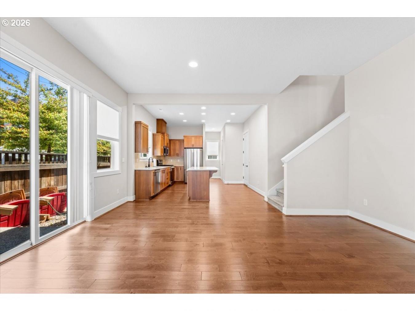 Portland, Washington, 97229, United States, 3 Bedrooms Bedrooms, ,2 BathroomsBathrooms,Residential,For Sale,2049738