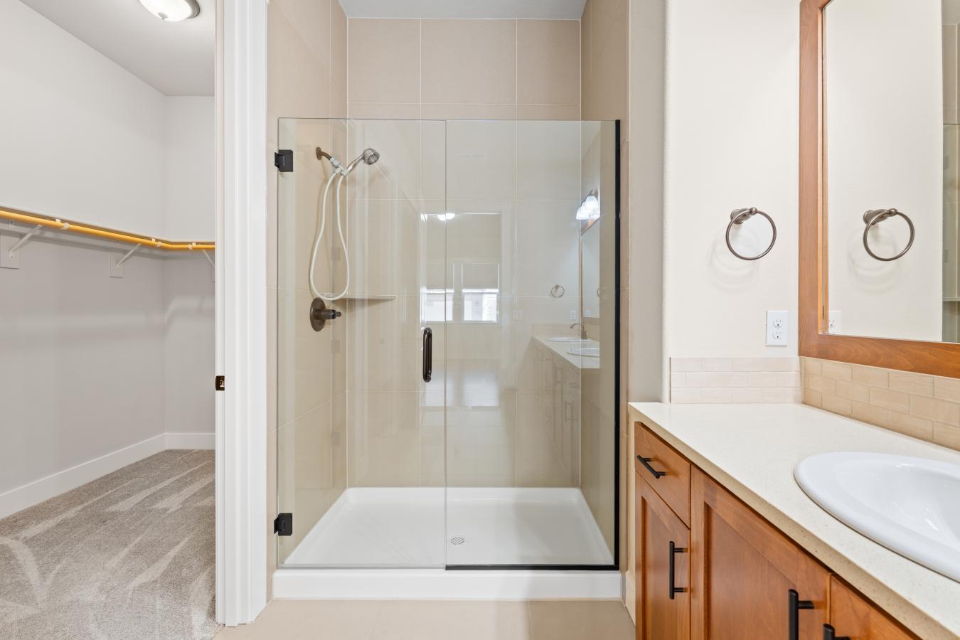 Portland, Washington, 97229, United States, 3 Bedrooms Bedrooms, ,2 BathroomsBathrooms,Residential,For Sale,2049738
