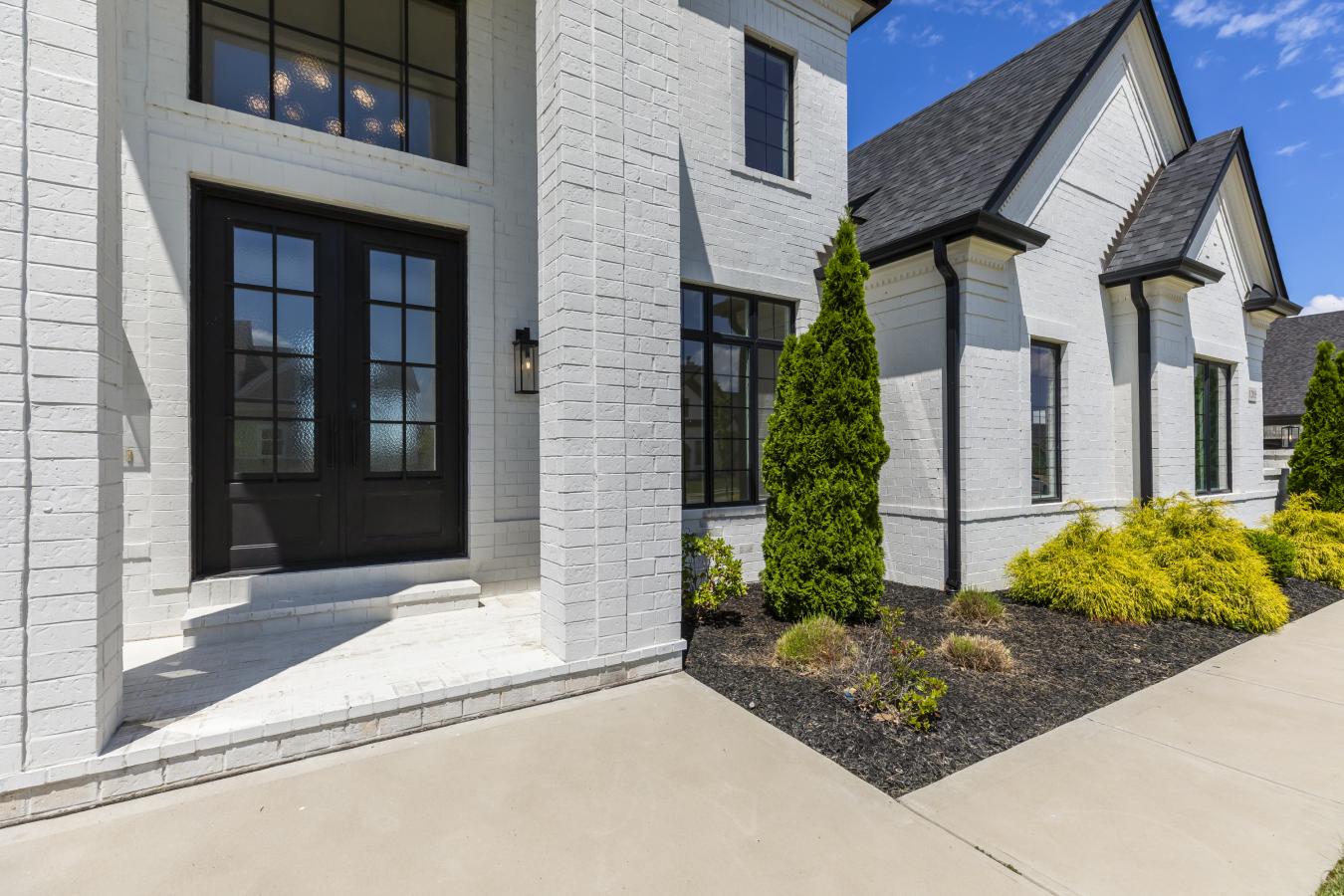 Chesterfield, Missouri, 63005, United States, 5 Bedrooms Bedrooms, ,4 BathroomsBathrooms,Residential,For Sale,2049736