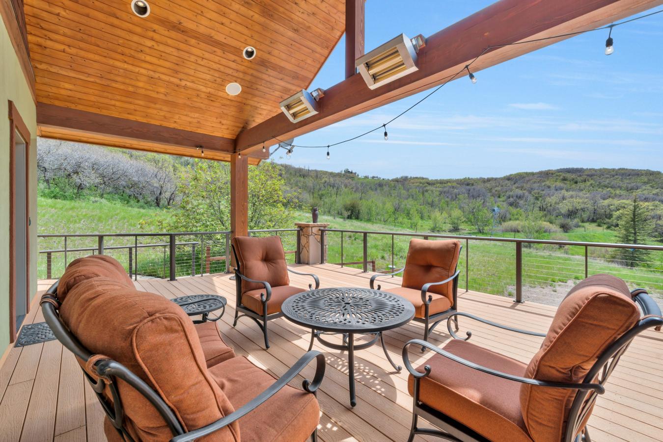 Oak Creek, Routt, 80467, United States, 3 Bedrooms Bedrooms, ,4 BathroomsBathrooms,Residential,For Sale,2049734