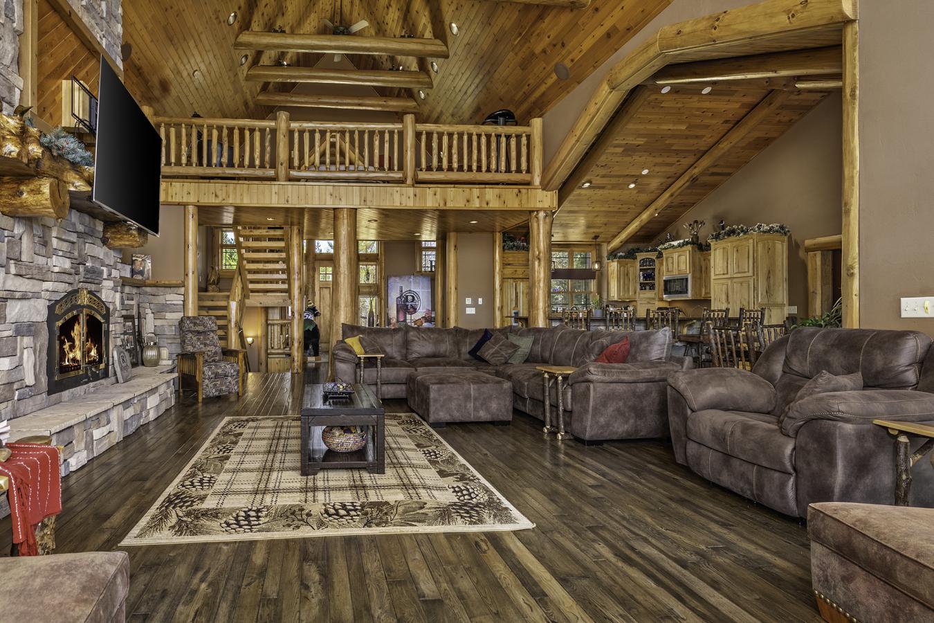 Three Lakes, Oneida, 54562, United States, 8 Bedrooms Bedrooms, ,4 BathroomsBathrooms,Residential,For Sale,2049733