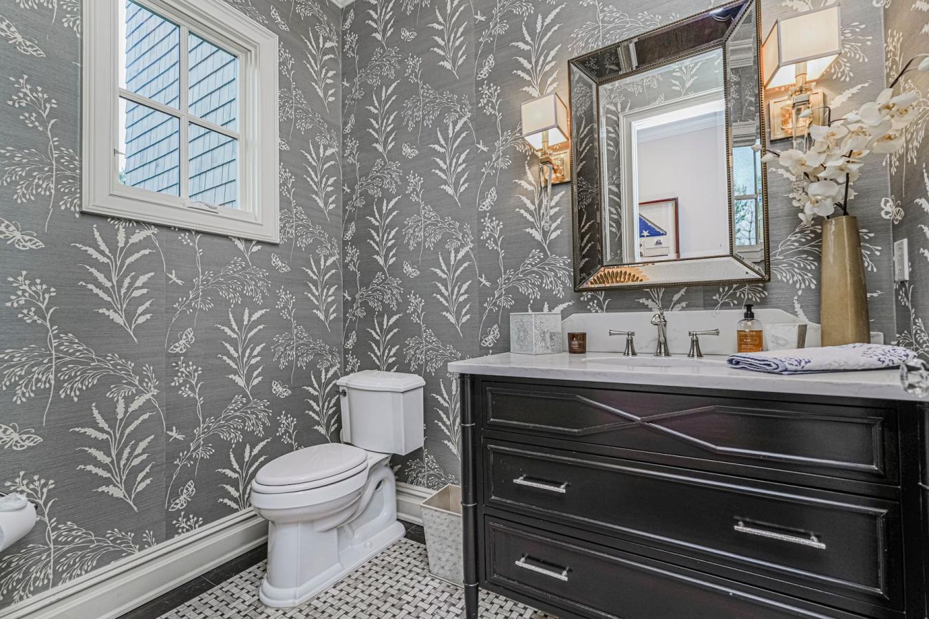 Colts Neck, Monmouth, 07722, United States, 6 Bedrooms Bedrooms, ,6 BathroomsBathrooms,Residential,For Sale,2049732