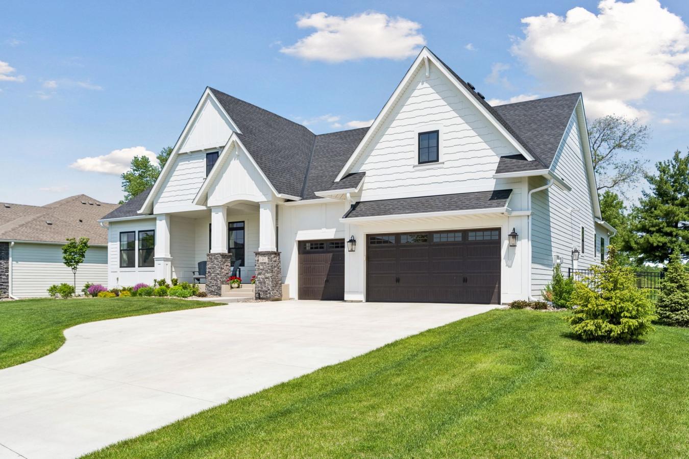 Lake Elmo, Washington, 55042, United States, 4 Bedrooms Bedrooms, ,4 BathroomsBathrooms,Residential,For Sale,2049730