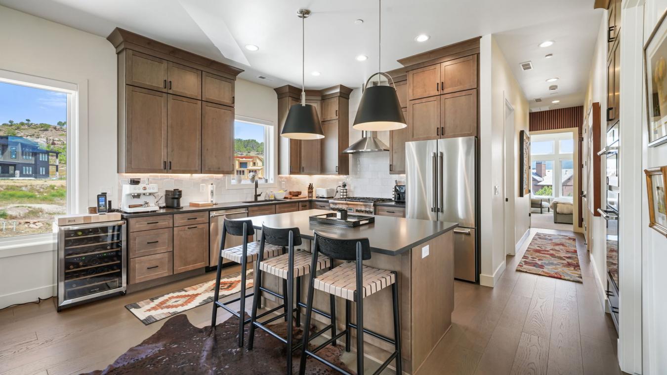 Heber City, Utah, 84032, United States, 3 Bedrooms Bedrooms, ,3 BathroomsBathrooms,Residential,For Sale,2049726