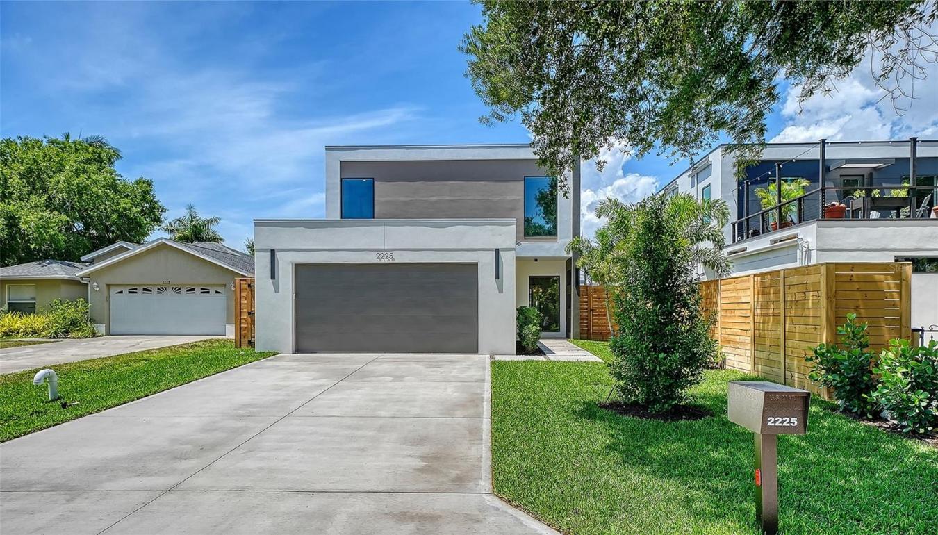 Sarasota, Sarasota, 34231, United States, 4 Bedrooms Bedrooms, ,3 BathroomsBathrooms,Residential,For Sale,2049727