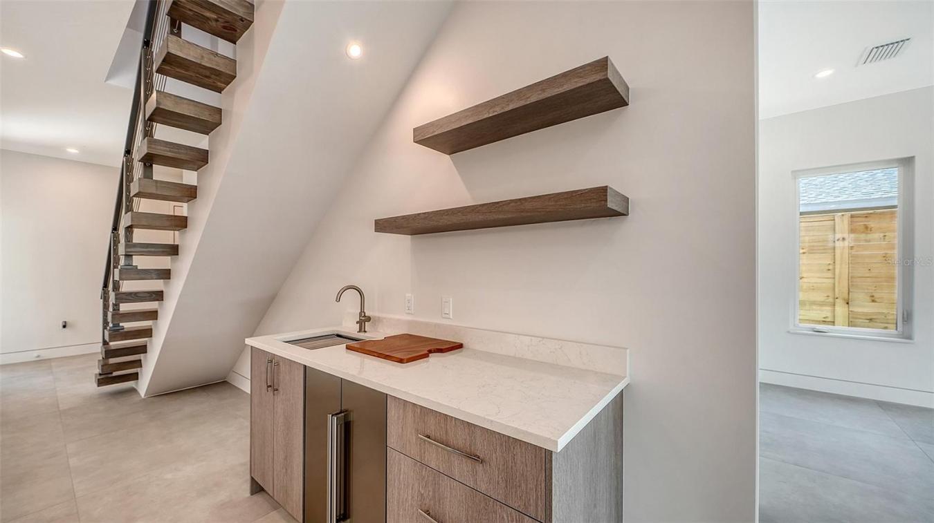 Sarasota, Sarasota, 34231, United States, 4 Bedrooms Bedrooms, ,3 BathroomsBathrooms,Residential,For Sale,2049727