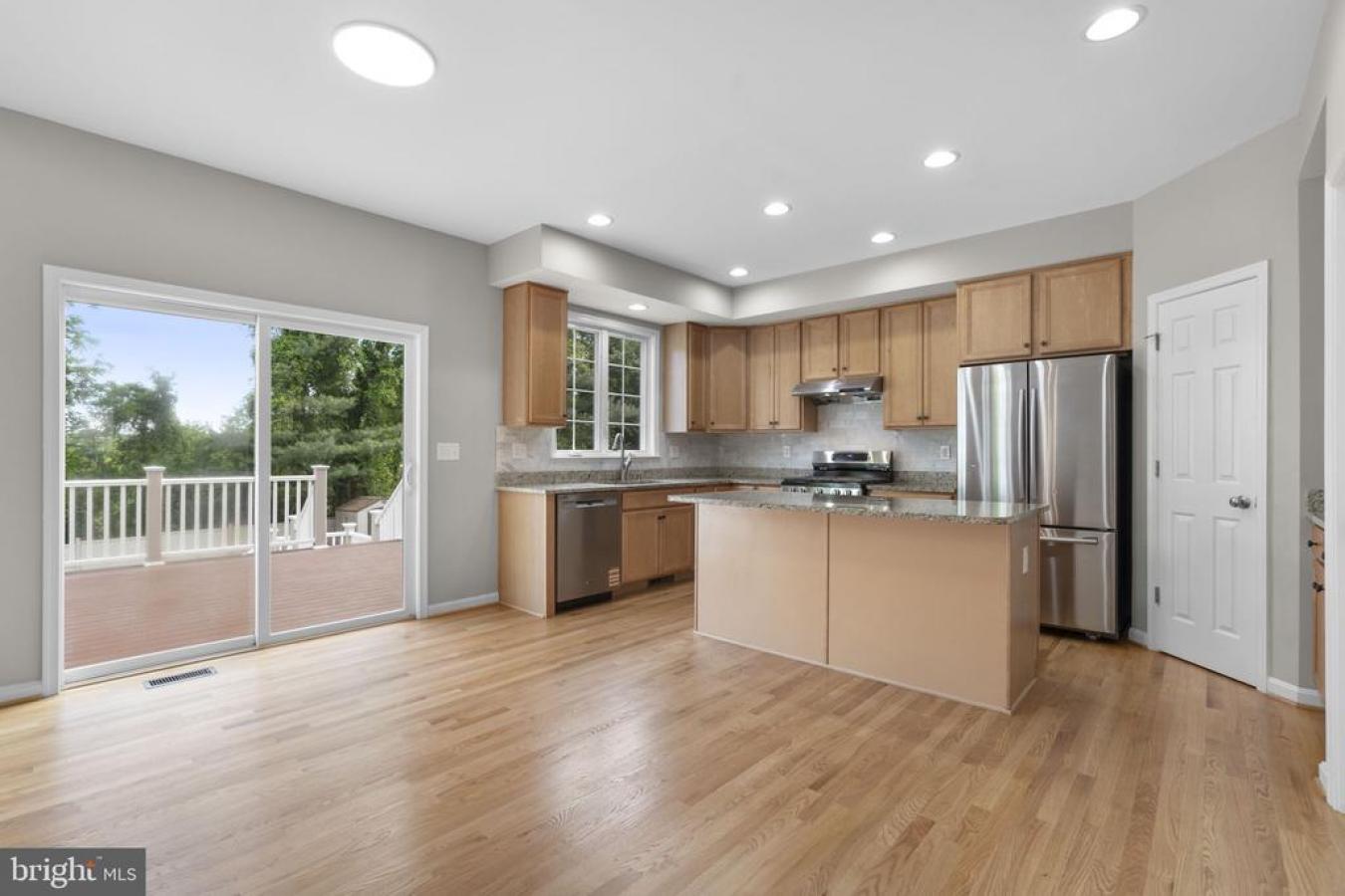 Ellicott City, HOWARD-MD, 21042, United States, 5 Bedrooms Bedrooms, ,4 BathroomsBathrooms,Residential,For Sale,2049722