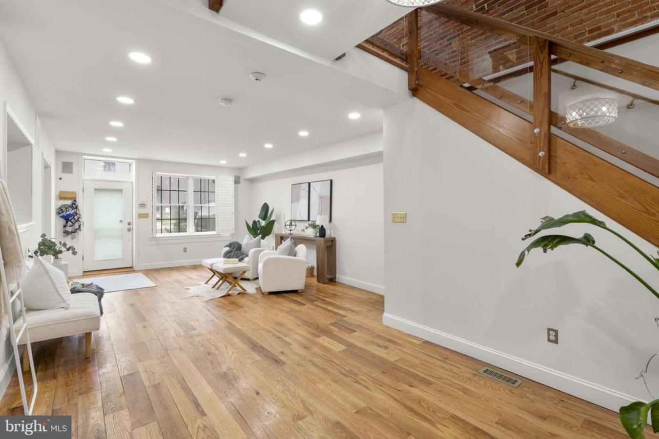 BALTIMORE, BALTIMORE CITY-MD, 21231, United States, 5 Bedrooms Bedrooms, ,4 BathroomsBathrooms,Residential,For Sale,2049723