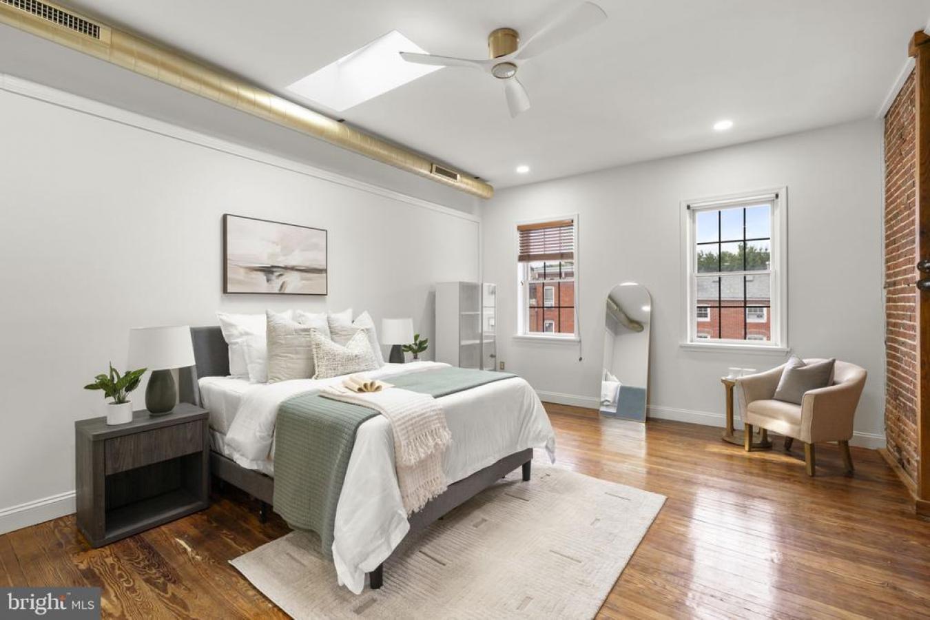 BALTIMORE, BALTIMORE CITY-MD, 21231, United States, 5 Bedrooms Bedrooms, ,4 BathroomsBathrooms,Residential,For Sale,2049723