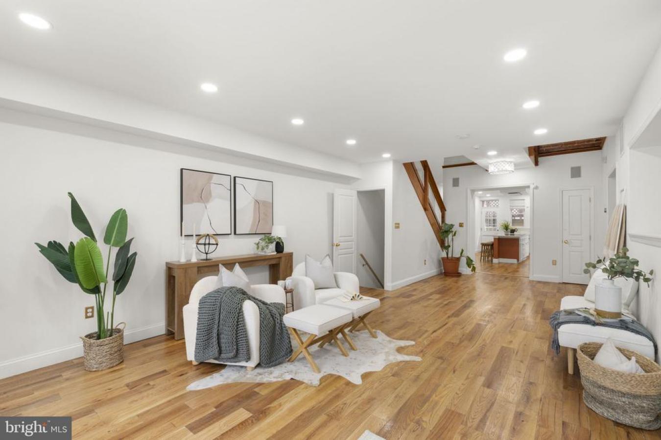BALTIMORE, BALTIMORE CITY-MD, 21231, United States, 5 Bedrooms Bedrooms, ,4 BathroomsBathrooms,Residential,For Sale,2049723