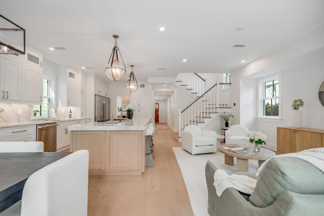 Charleston, Charleston, 29403, United States, ,Residential,For Sale,2049721