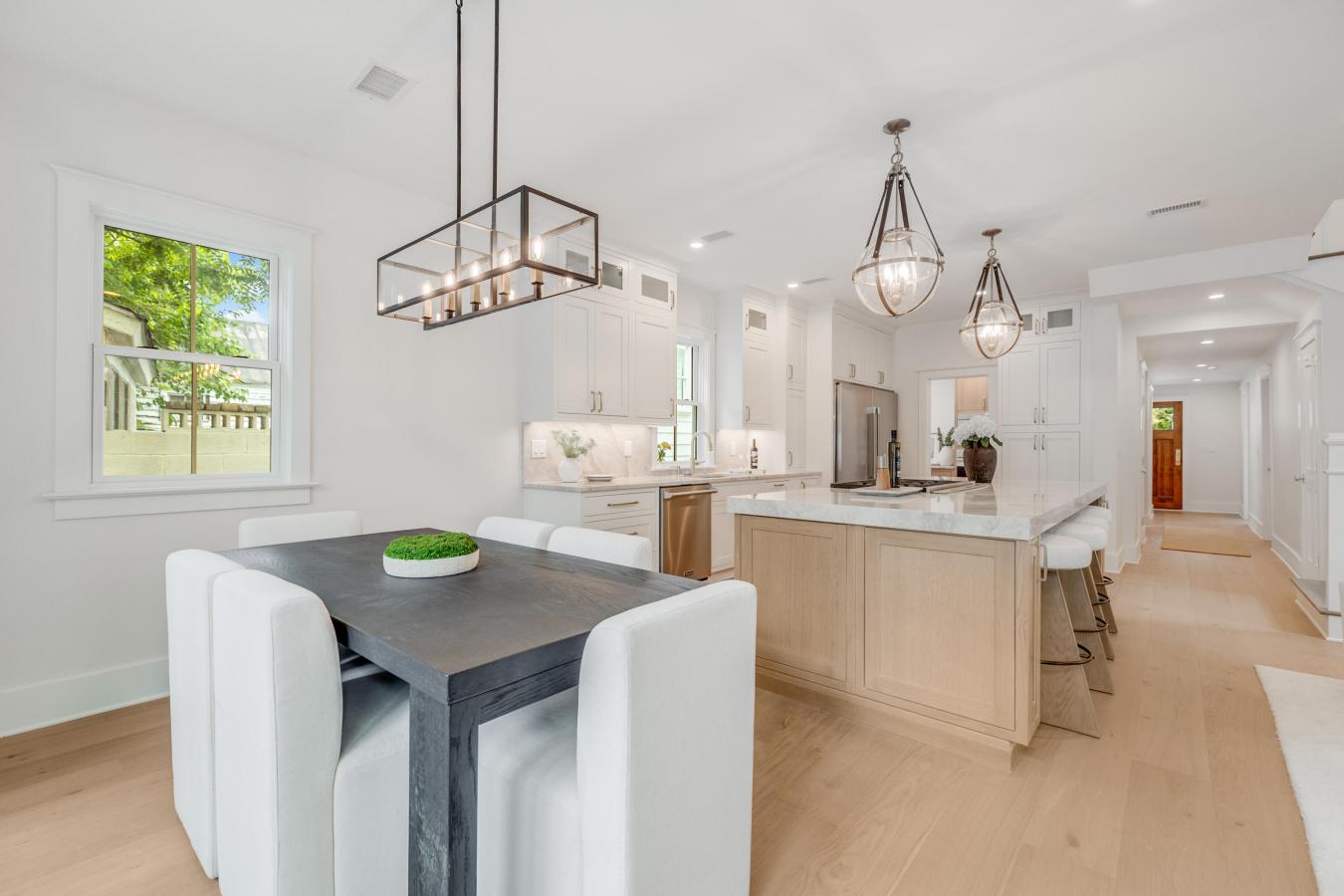 Charleston, Charleston, 29403, United States, ,Residential,For Sale,2049721