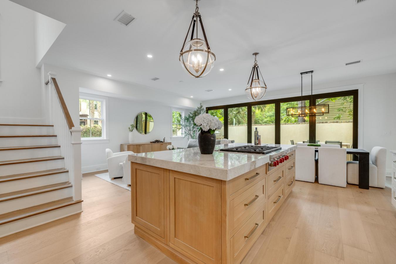 Charleston, Charleston, 29403, United States, ,Residential,For Sale,2049721
