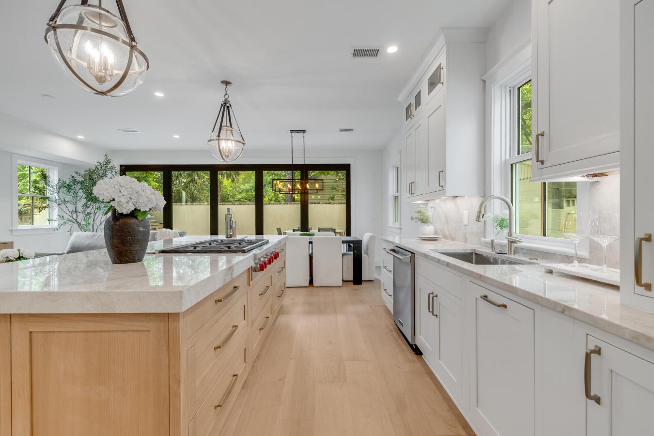 Charleston, Charleston, 29403, United States, ,Residential,For Sale,2049721