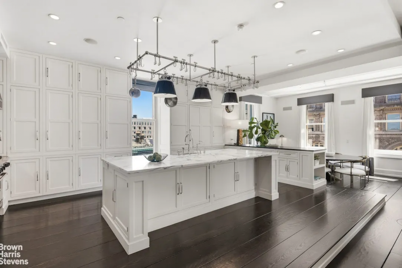 Soho, New York, 10012, United States, 3 Bedrooms Bedrooms, ,3 BathroomsBathrooms,Residential,For Sale,2049720