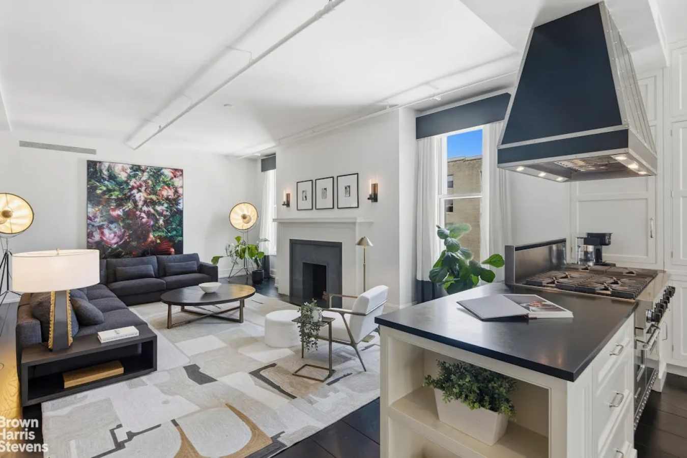 Soho, New York, 10012, United States, 3 Bedrooms Bedrooms, ,3 BathroomsBathrooms,Residential,For Sale,2049720