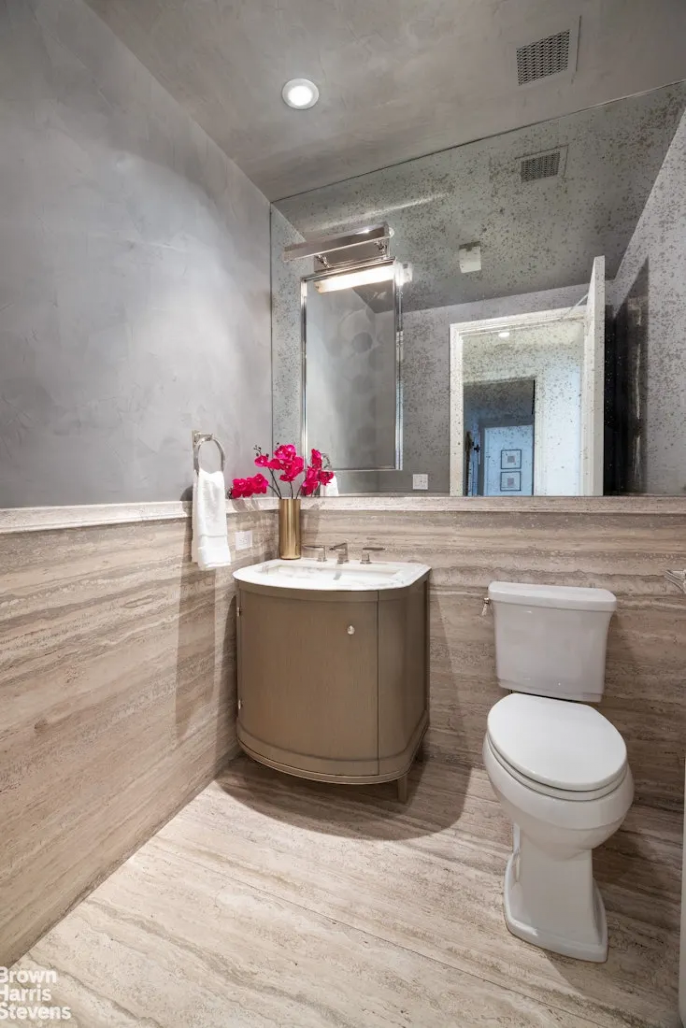 New York, New York, 10075, United States, 4 Bedrooms Bedrooms, ,4 BathroomsBathrooms,Residential,For Sale,2049719