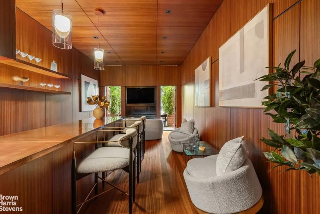 New York, New York, 10028, United States, 4 Bedrooms Bedrooms, ,5 BathroomsBathrooms,Residential,For Sale,2049716