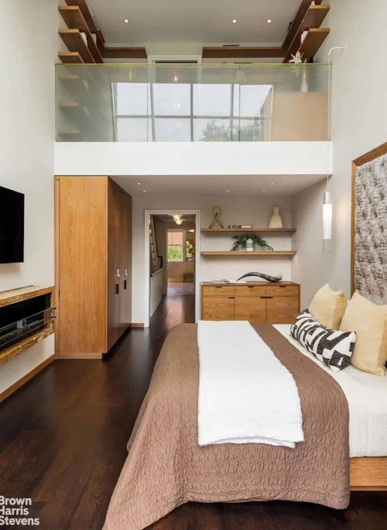 New York, New York, 10028, United States, 4 Bedrooms Bedrooms, ,5 BathroomsBathrooms,Residential,For Sale,2049716