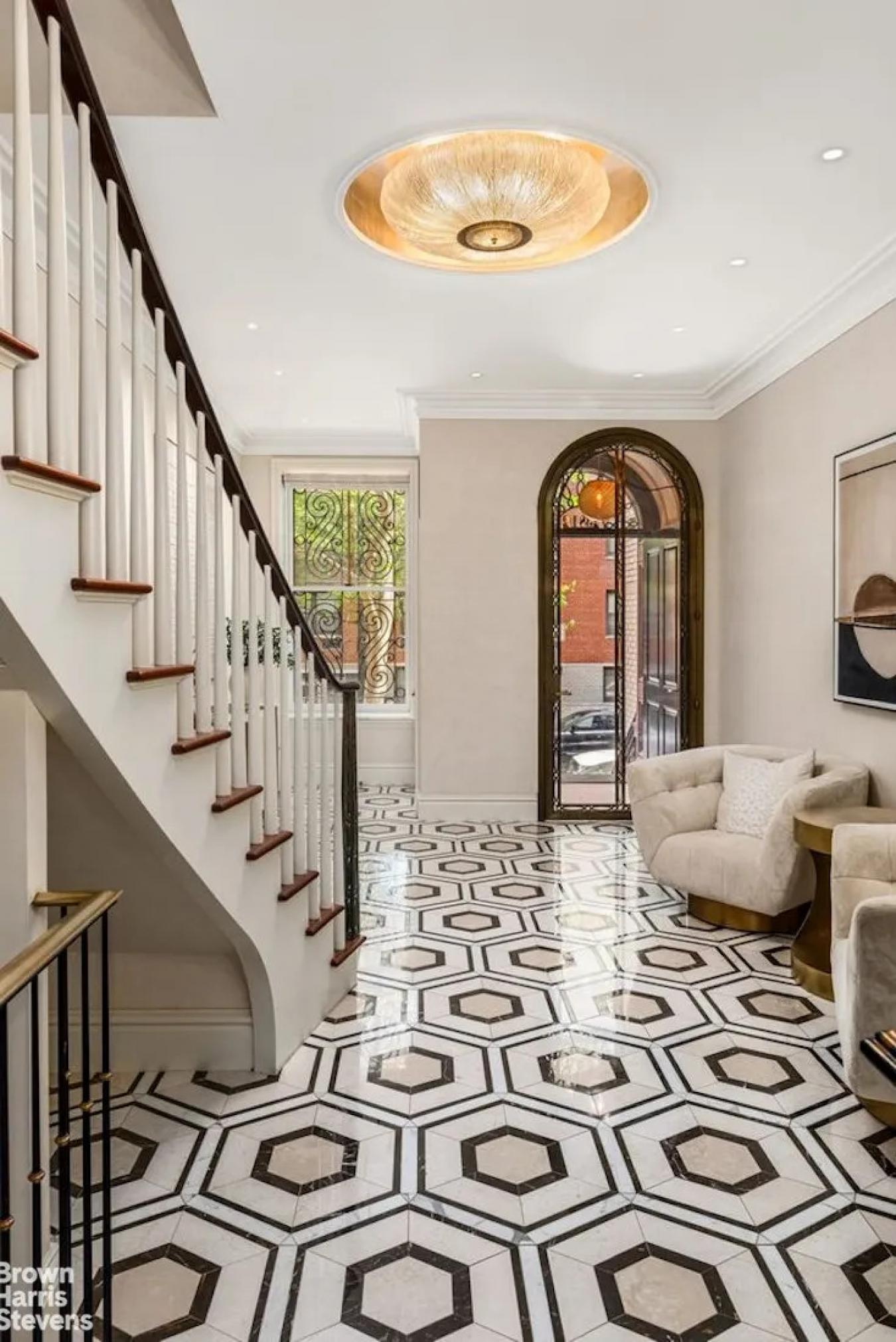 New York, New York, 10028, United States, 4 Bedrooms Bedrooms, ,5 BathroomsBathrooms,Residential,For Sale,2049716