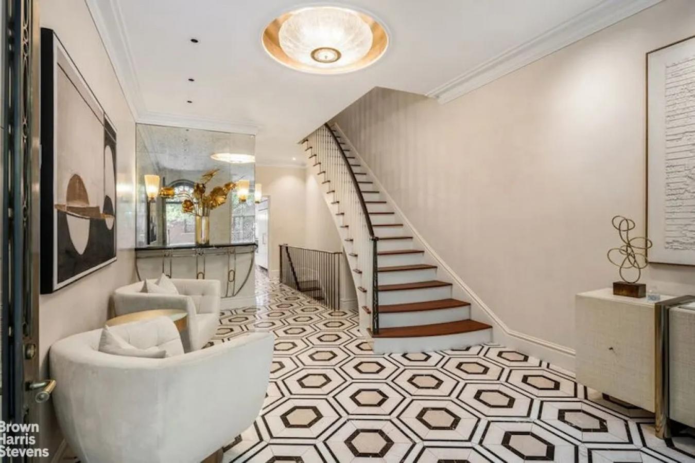 New York, New York, 10028, United States, 4 Bedrooms Bedrooms, ,5 BathroomsBathrooms,Residential,For Sale,2049716