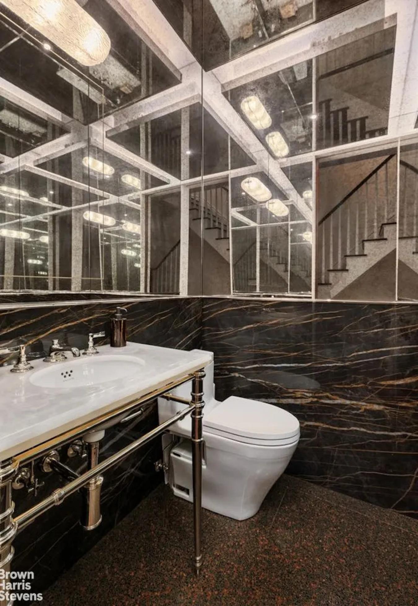 New York, New York, 10028, United States, 4 Bedrooms Bedrooms, ,5 BathroomsBathrooms,Residential,For Sale,2049716