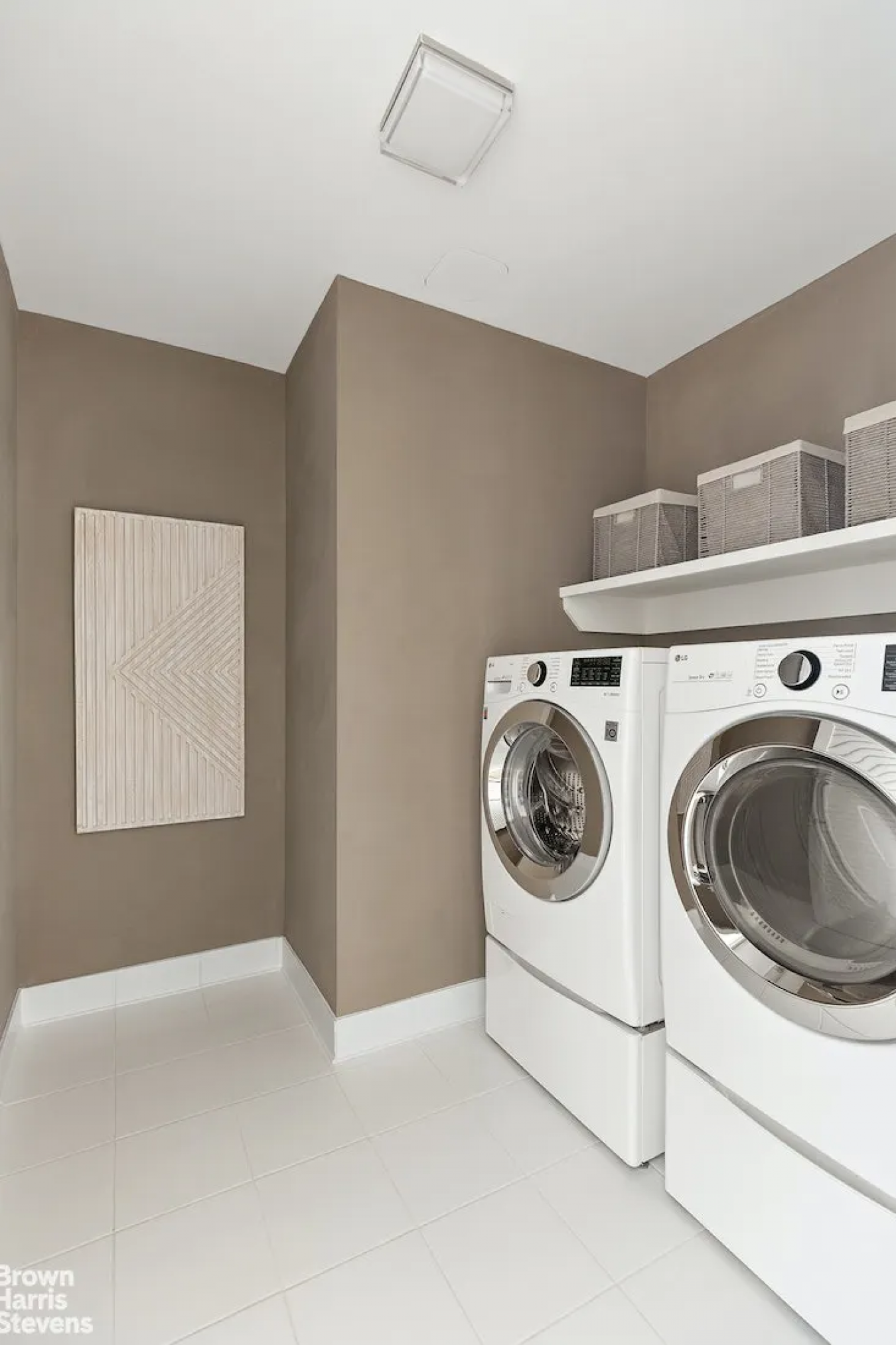 New York, New York, 10028, United States, 5 Bedrooms Bedrooms, ,5 BathroomsBathrooms,Residential,For Sale,2049715