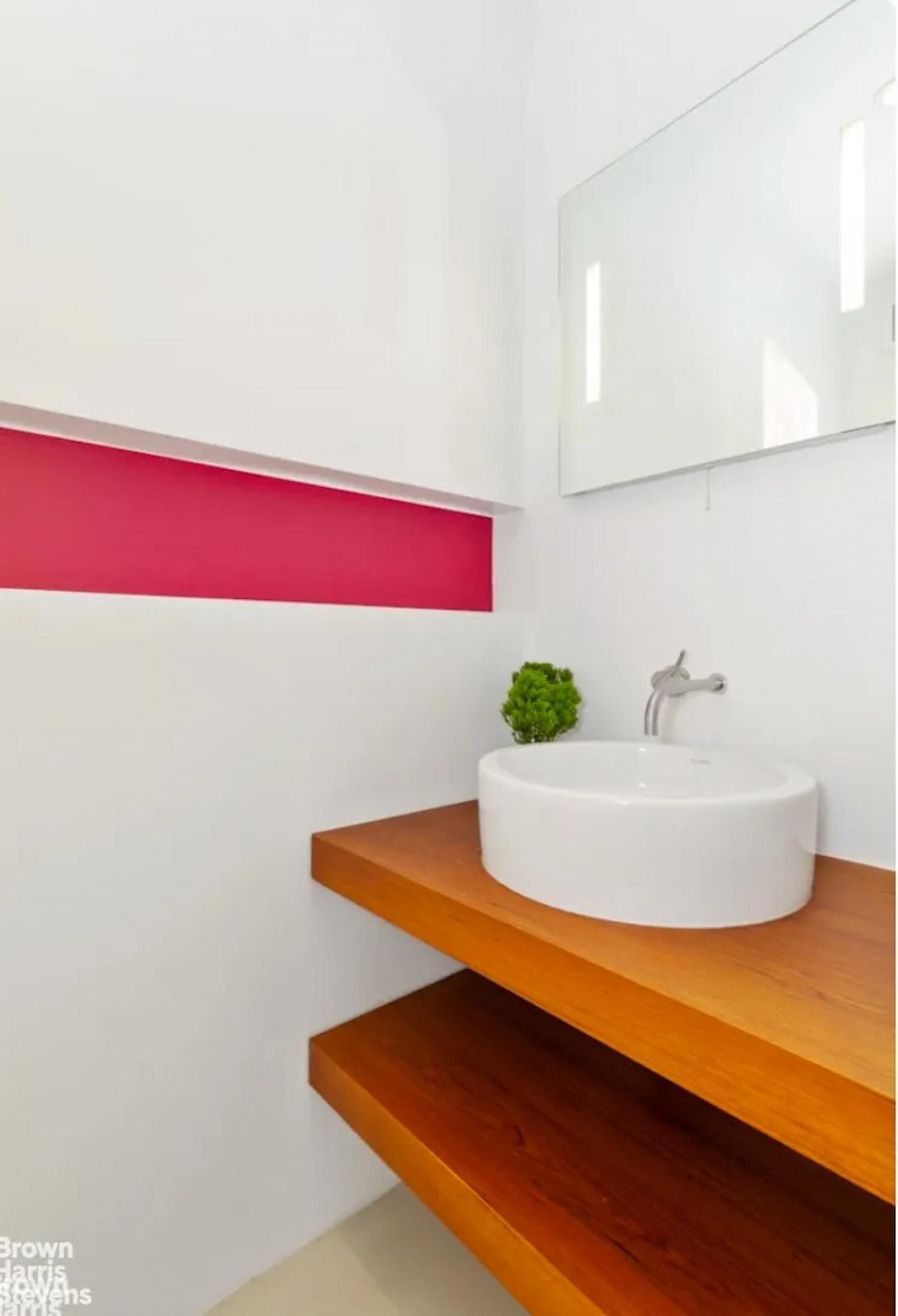 Soho, New York, 10012, United States, 4 Bedrooms Bedrooms, ,3 BathroomsBathrooms,Residential,For Sale,2049712